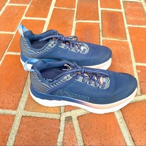 Hoka One One Bondi 6